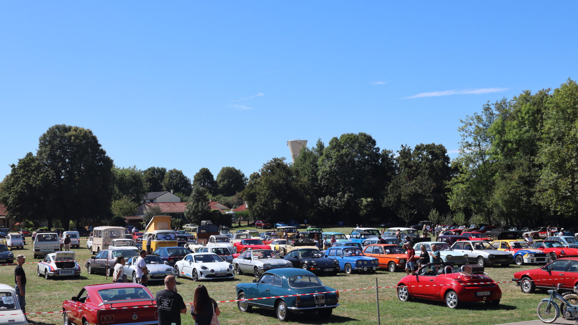 Rassemblement voitures anciennes